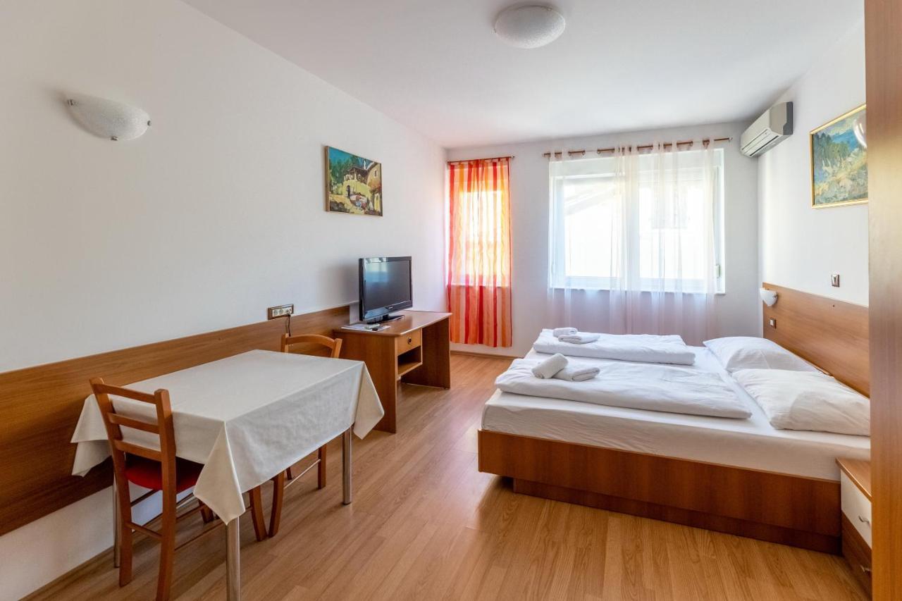 Apartments Liburnija Opatija Eksteriør billede