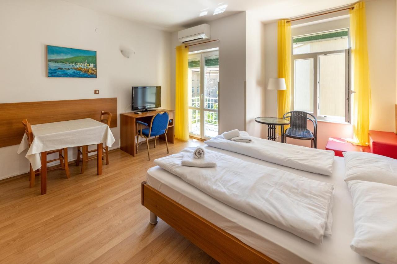 Apartments Liburnija Opatija Eksteriør billede