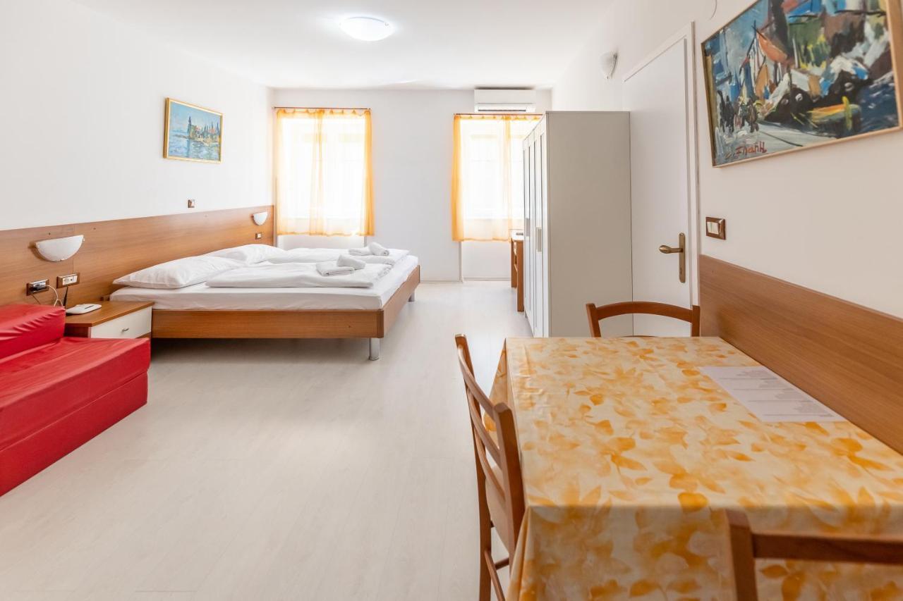 Apartments Liburnija Opatija Eksteriør billede