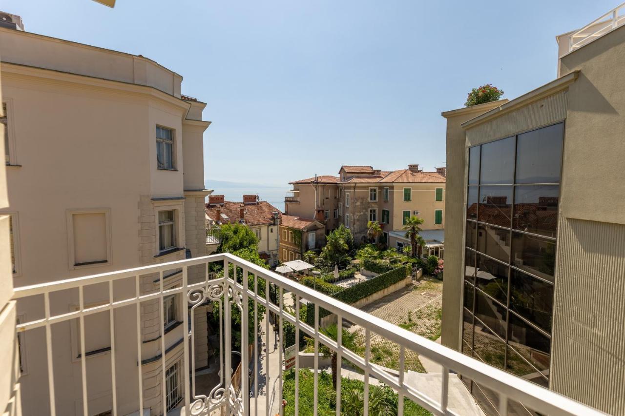 Apartments Liburnija Opatija Eksteriør billede