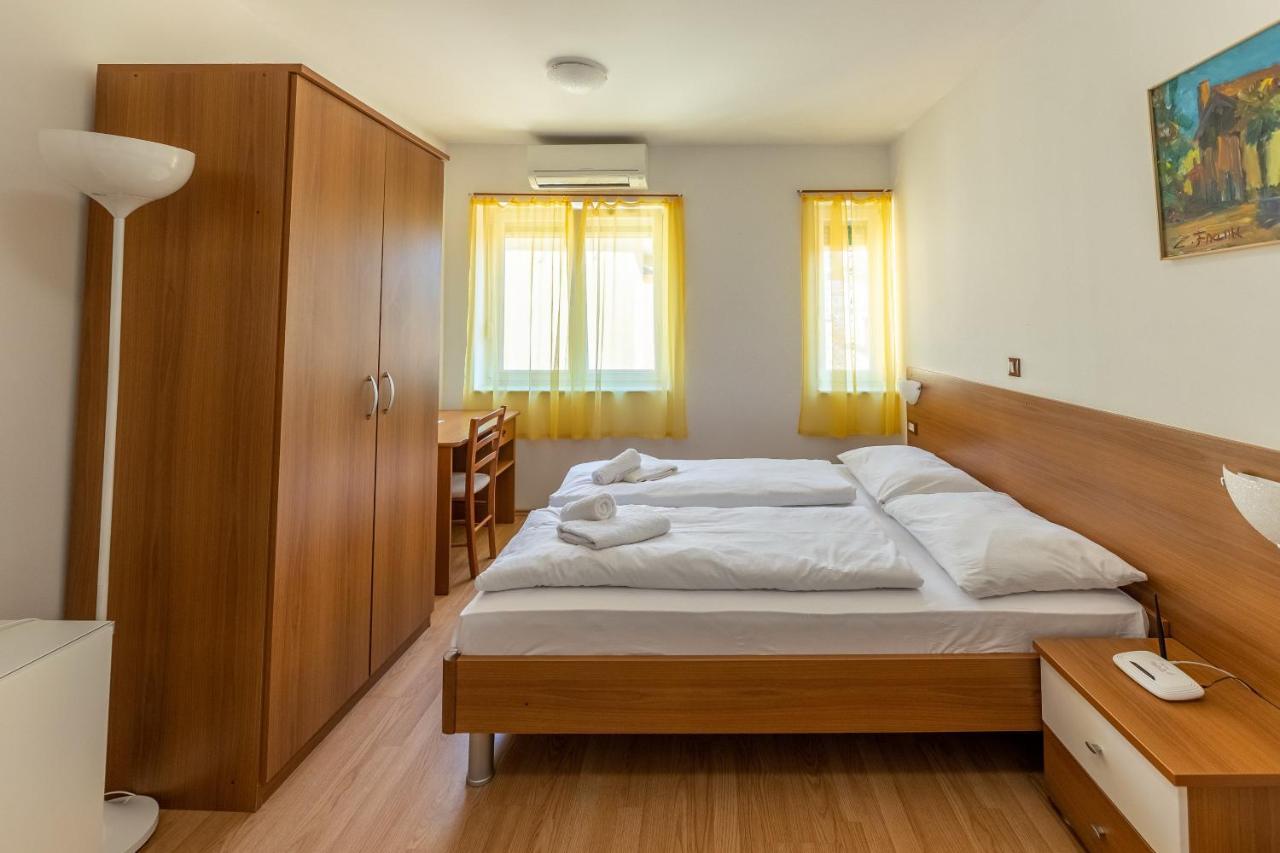 Apartments Liburnija Opatija Eksteriør billede