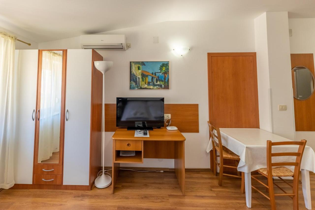 Apartments Liburnija Opatija Eksteriør billede