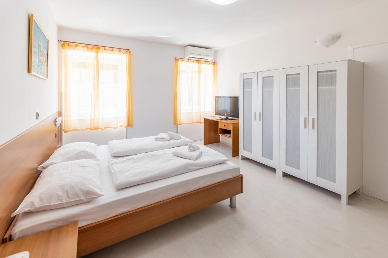 Apartments Liburnija Opatija Eksteriør billede